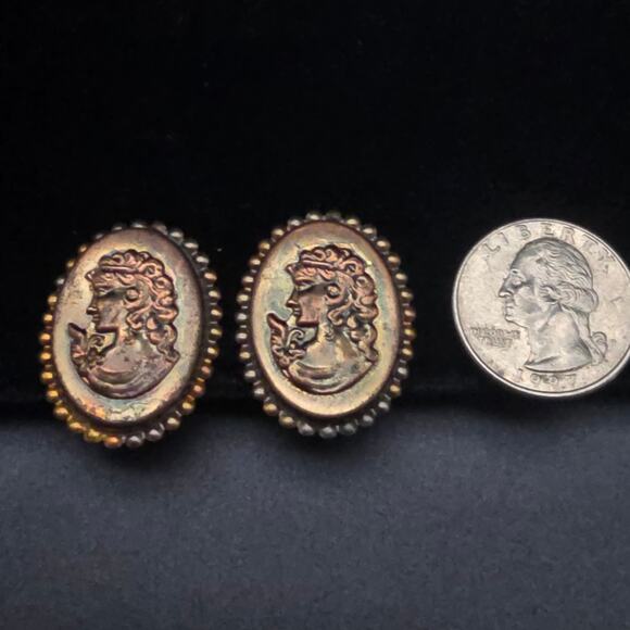 Bronze Cameo Clip On Earrings Left Facing Lady Portrait Vintage Costume Jewelry - Picture 4 of 5